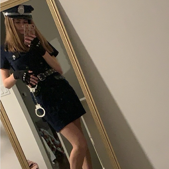 8pc Top Cop Hottie
